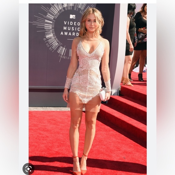 For love and lemons Antigua dress - Picture 2 of 7